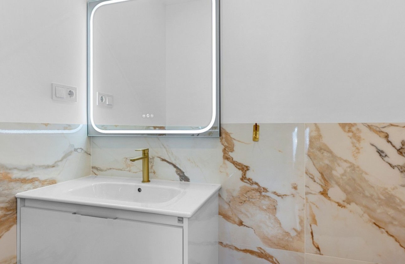 Resale - Apartment - Orihuela Costa - Punta Prima