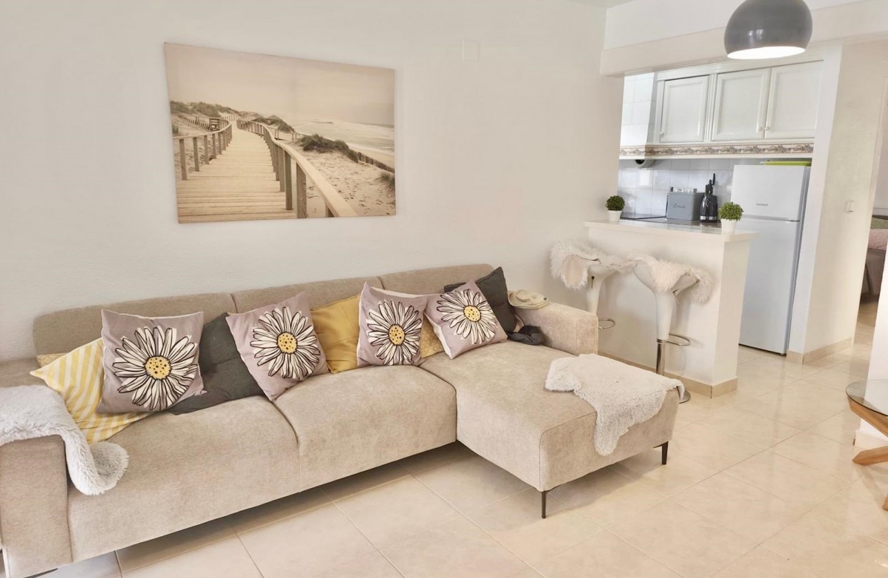 Resale - Apartment Ground Floor Apartment - Orihuela - Villamartin