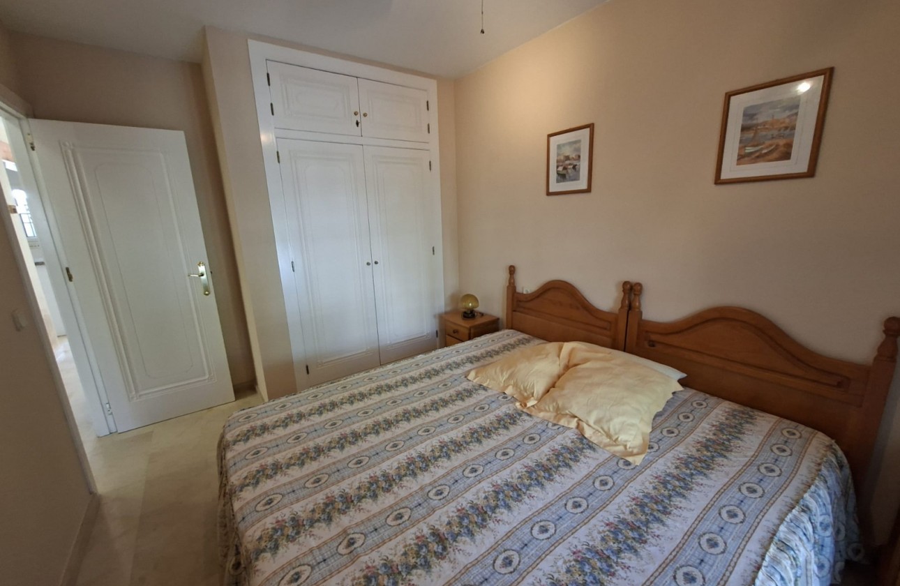 Resale - Bungalow - Villamartin - Rioja