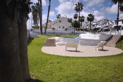 Resale - Bungalow - Villamartin - Rioja