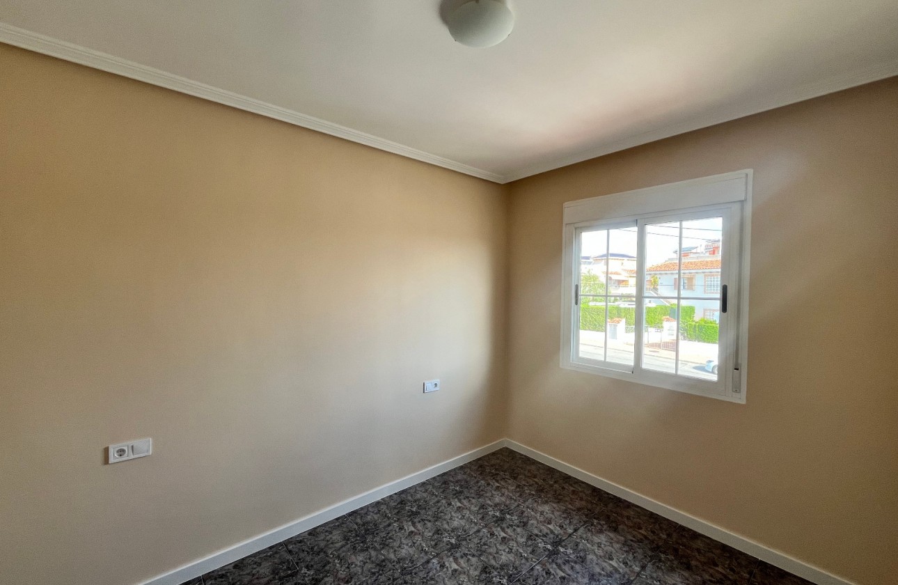 Reventa - Apartamento - Playa Flamenca - Res. San Antonio