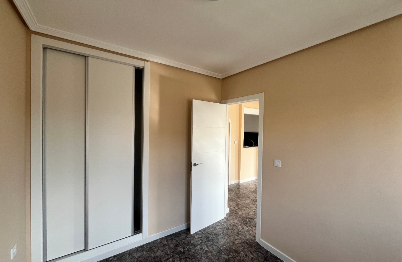 Reventa - Apartamento - Playa Flamenca - Res. San Antonio