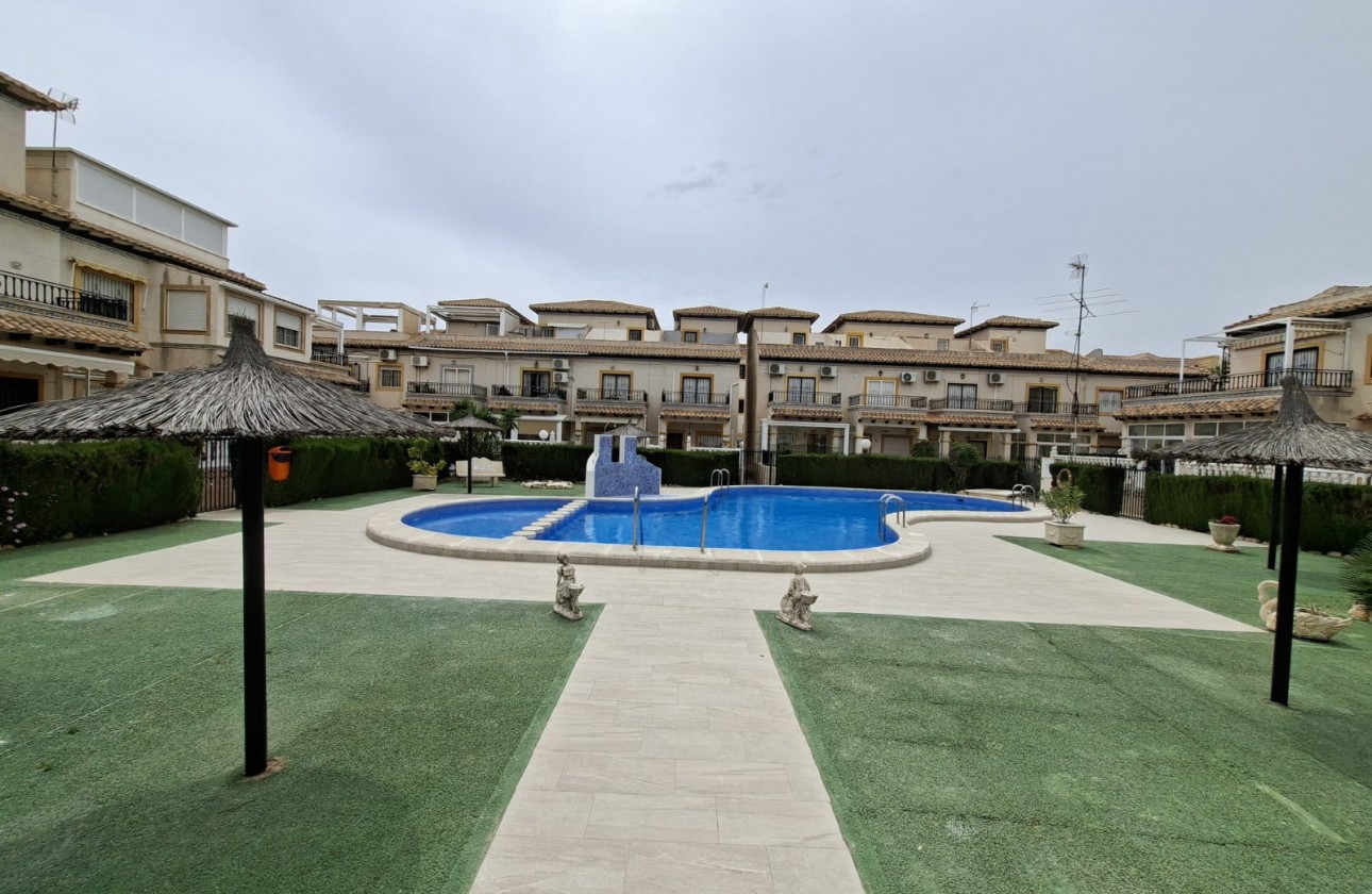 Reventa - Apartamento - Playa Flamenca - Res. San Antonio