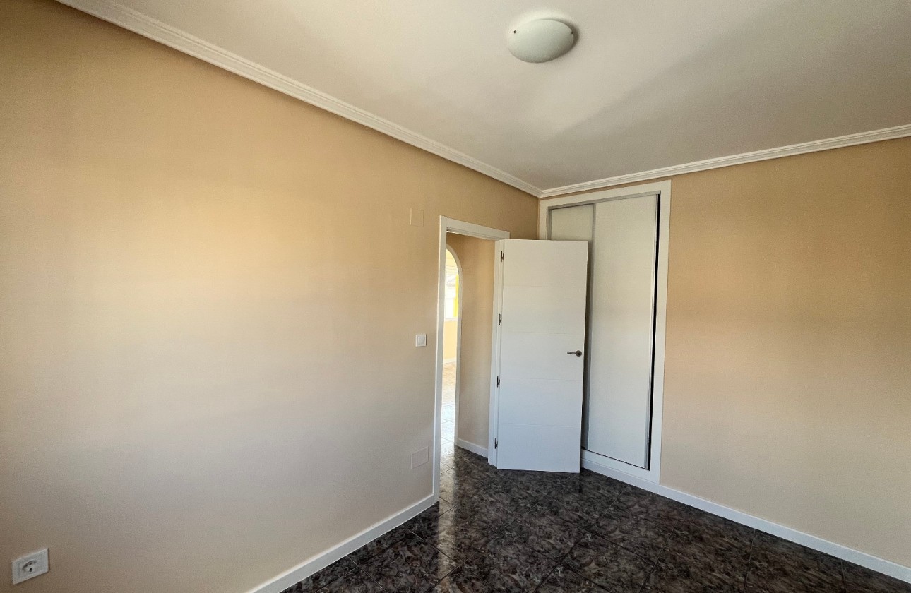 Reventa - Apartamento - Playa Flamenca - Res. San Antonio