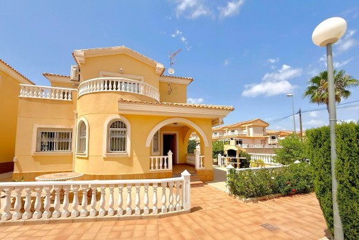 Reventa - Chalet - Orihuela Costa - Villamartin