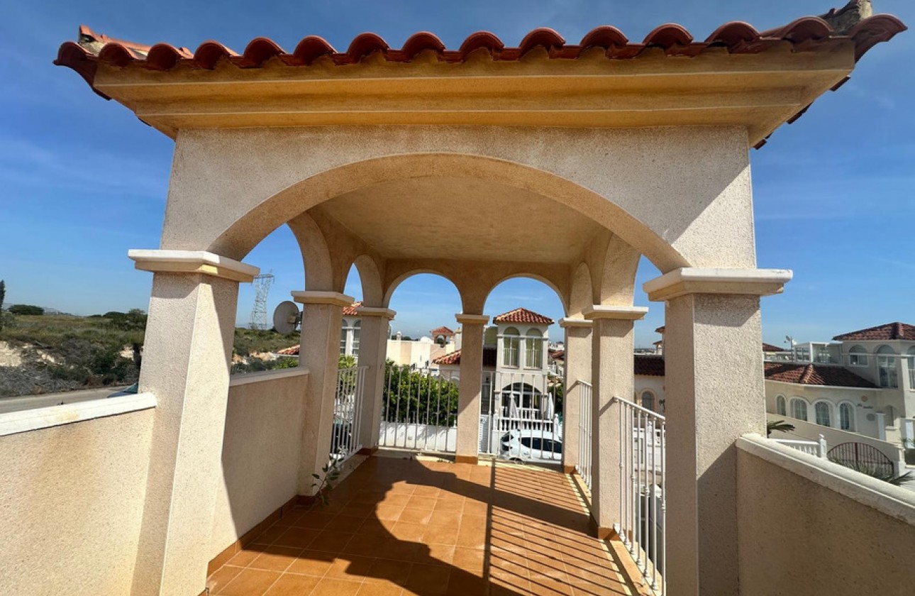 Resale - Villa - Lo Crispin