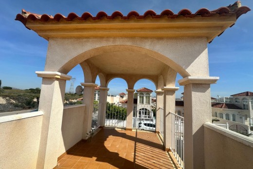 Resale - Villa - Lo Crispin