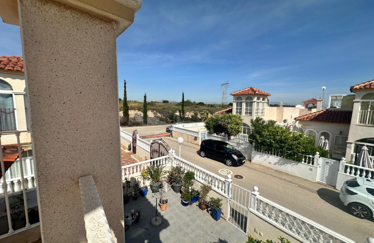 Resale - Villa - Lo Crispin