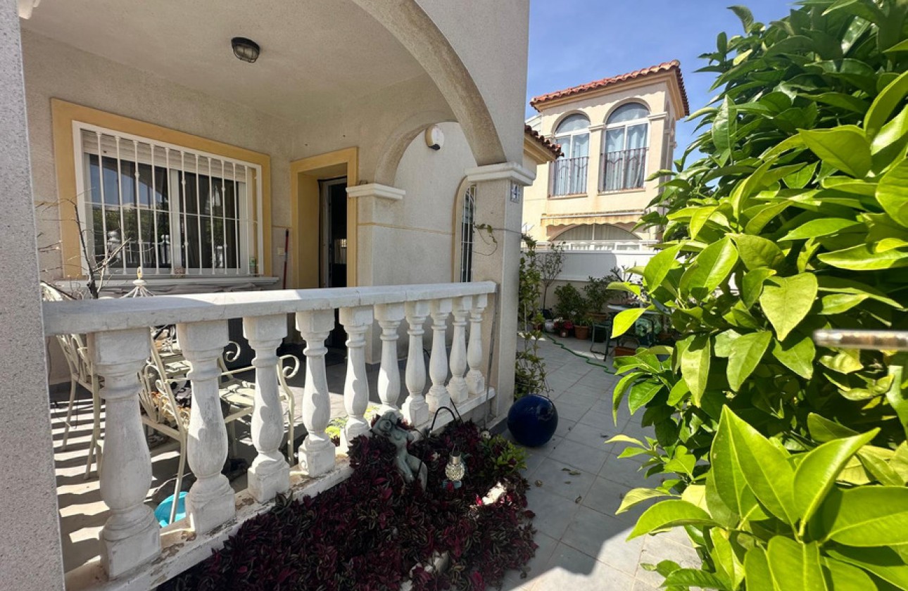 Resale - Villa - Lo Crispin
