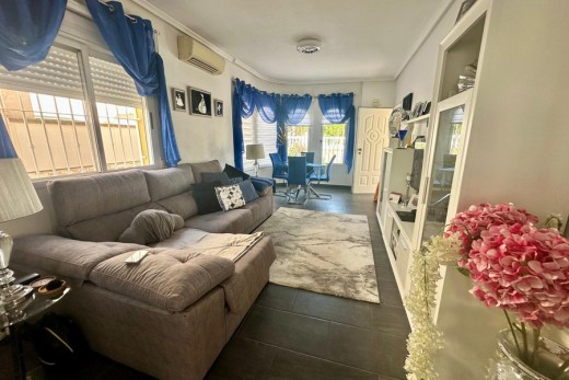 Resale - Villa - Lo Crispin