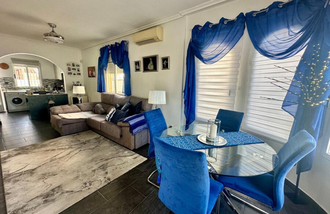 Resale - Villa - Lo Crispin