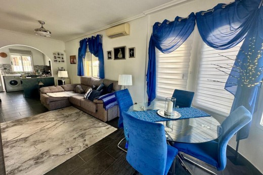 Resale - Villa - Lo Crispin