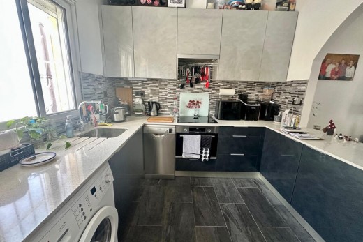 Resale - Villa - Lo Crispin