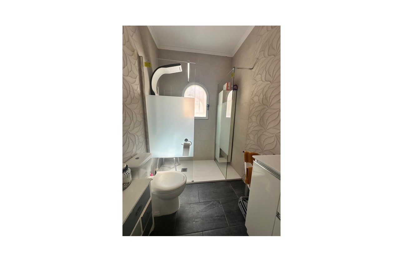 Resale - Villa - Lo Crispin