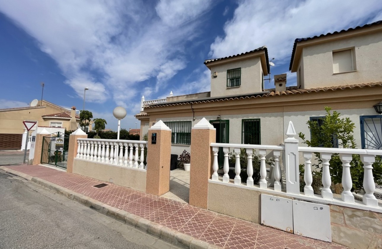 Resale - Semidetached villa - Rojales