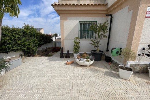 Resale - Semidetached villa - Rojales