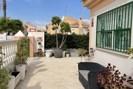 Resale - Semidetached villa - Rojales