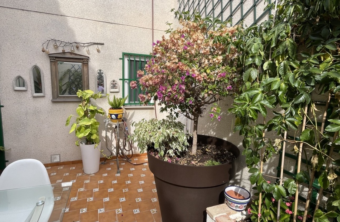 Resale - Semidetached villa - Rojales