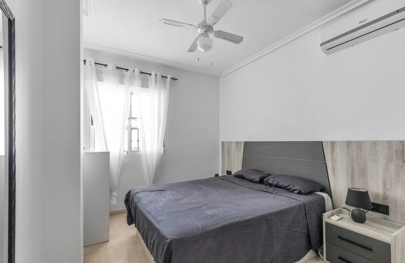 Resale - Apartment - Orihuela Costa - Los Altos