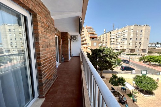 Resale - Apartment - Torrevieja - Punta prima