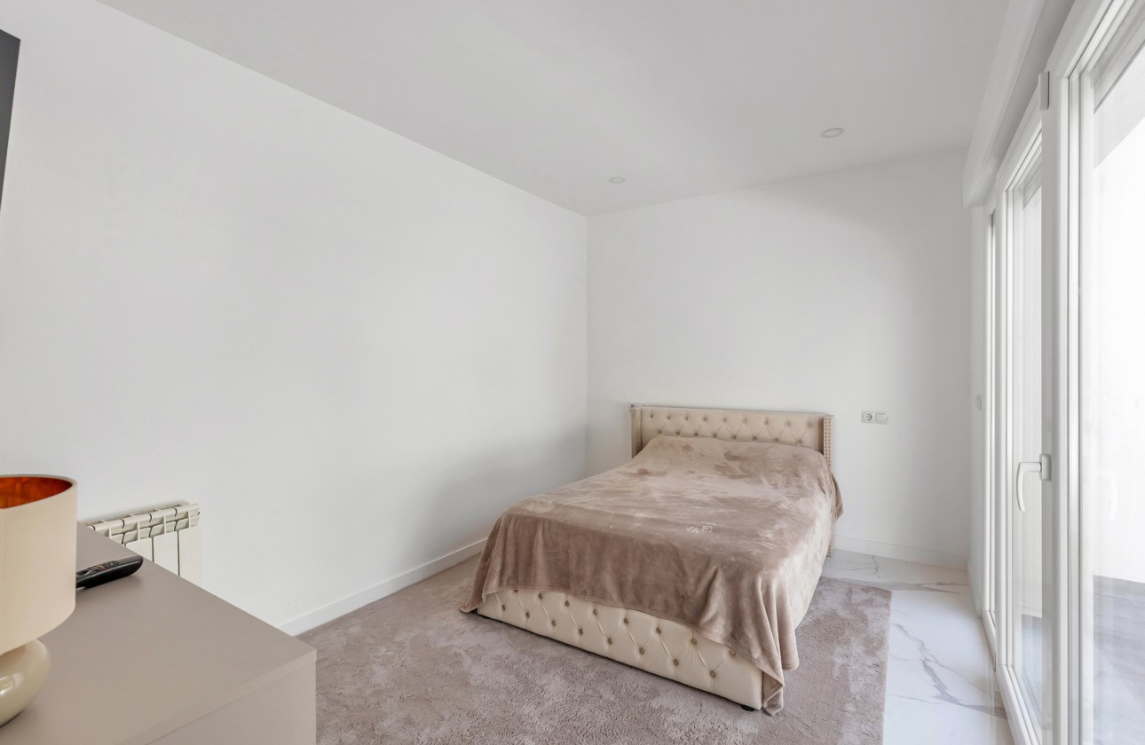 Reventa - Chalet - Torrevieja - Los Balcones