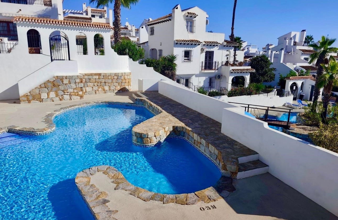 Reventa - Terraced house - Villamartin