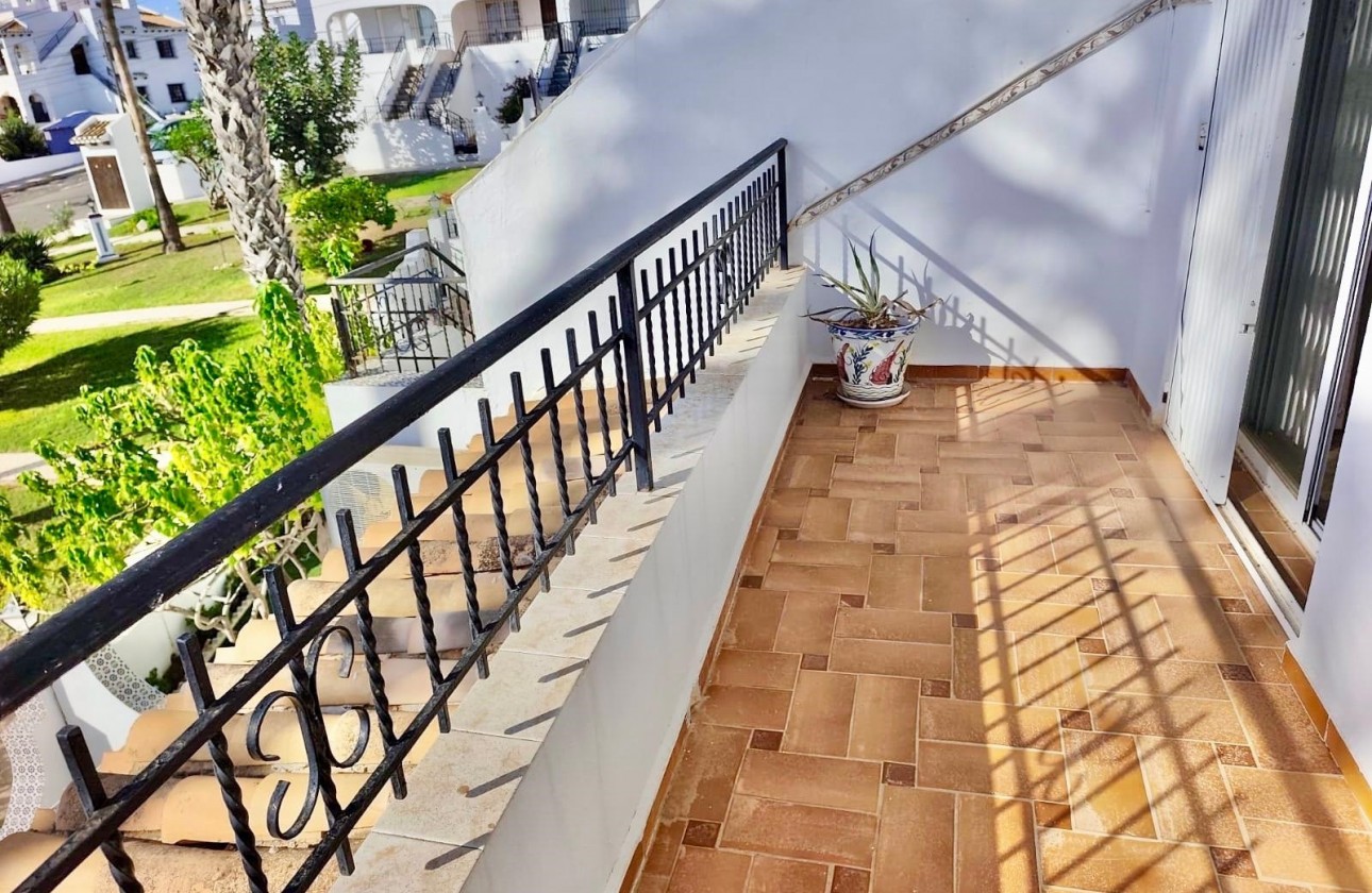 Reventa - Terraced house - Villamartin
