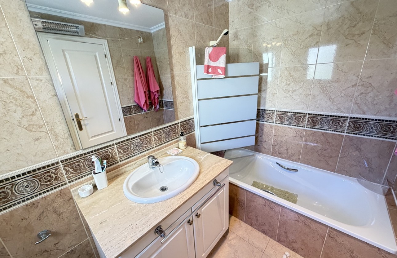 Resale - Townhouse - Campoamor Golf