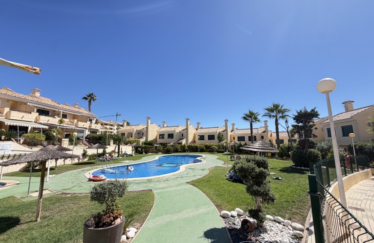 Resale - Townhouse - Campoamor Golf