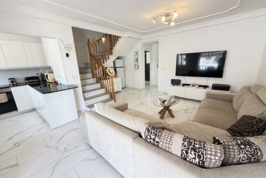 Resale - Villa - Villamartin