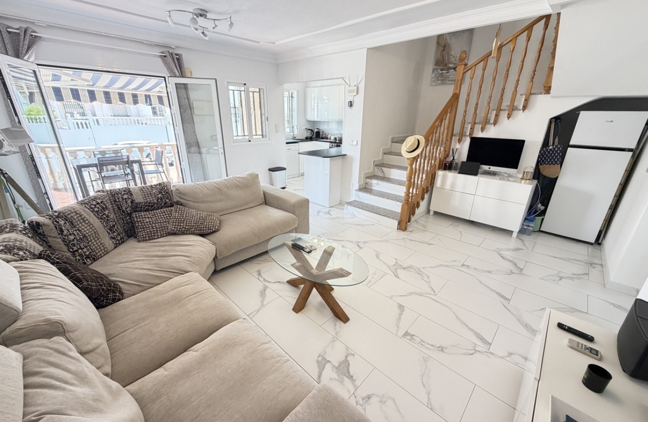 Resale - Villa - Villamartin