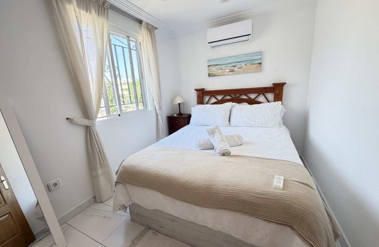 Resale - Villa - Villamartin