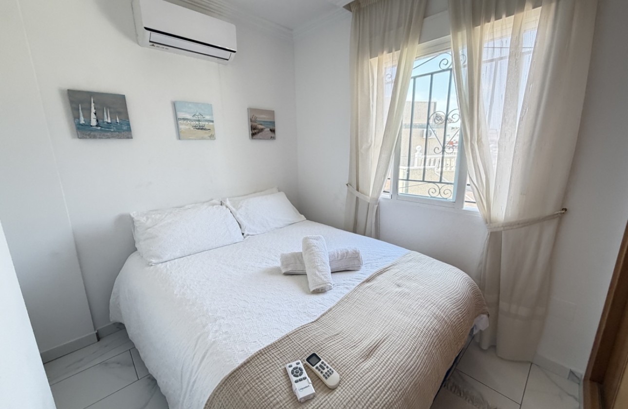 Resale - Villa - Villamartin