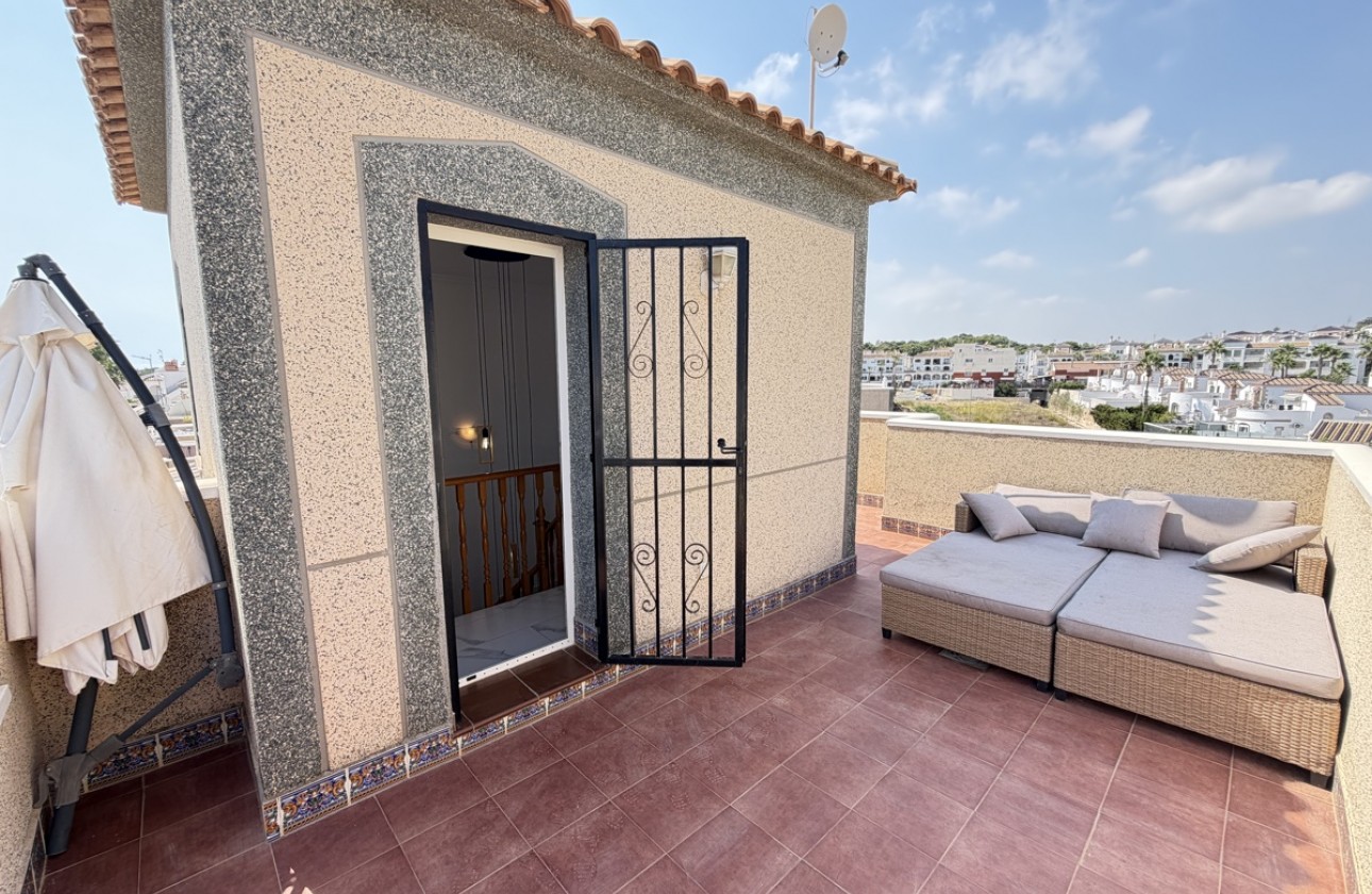 Resale - Villa - Villamartin