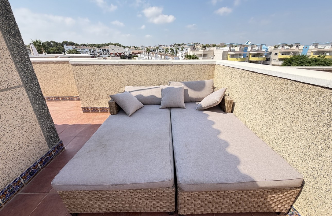 Resale - Villa - Villamartin