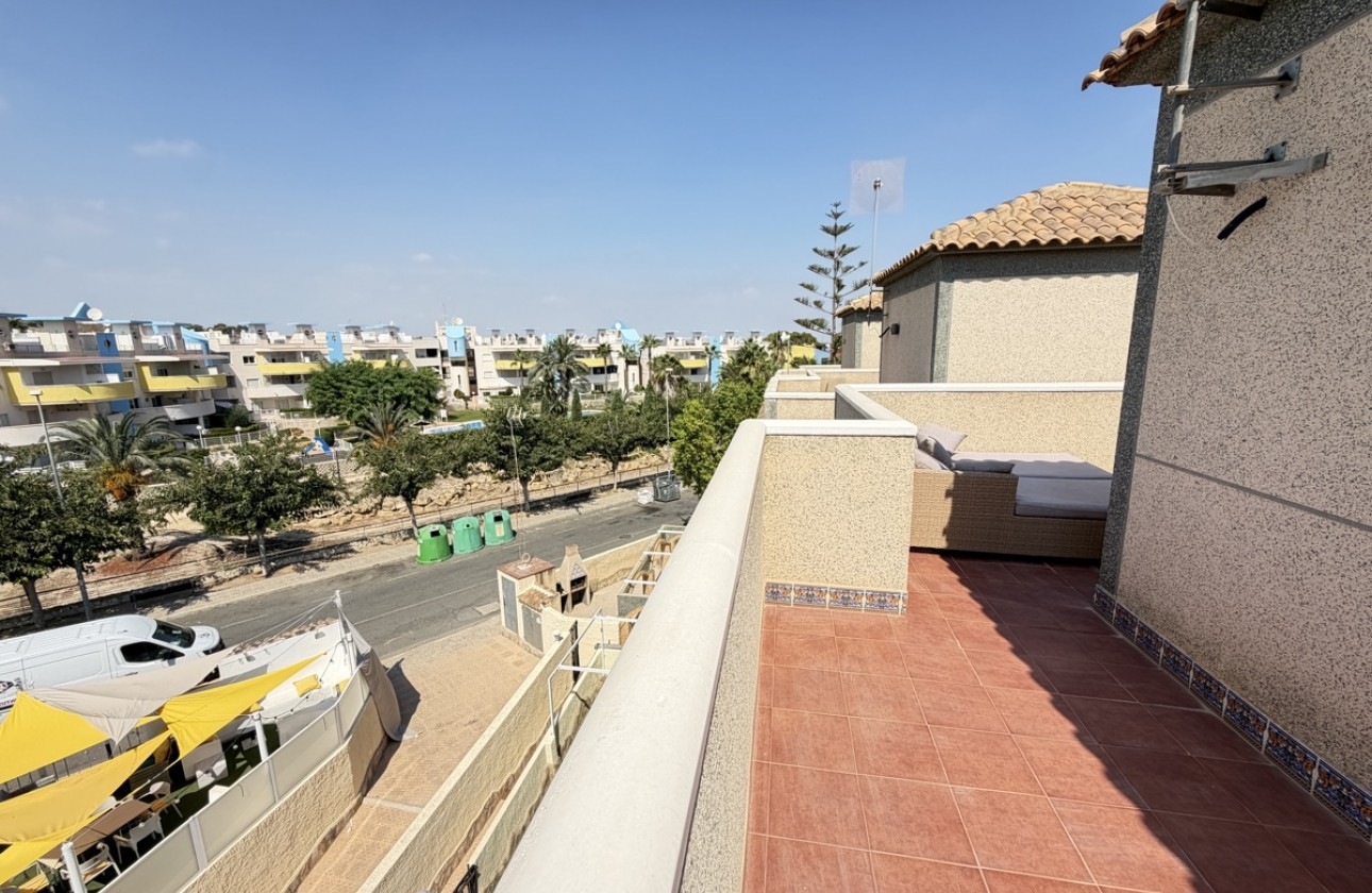 Resale - Villa - Villamartin
