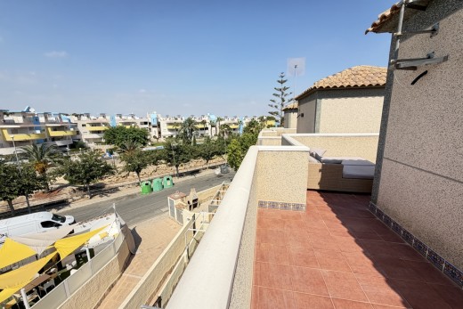 Resale - Villa - Villamartin