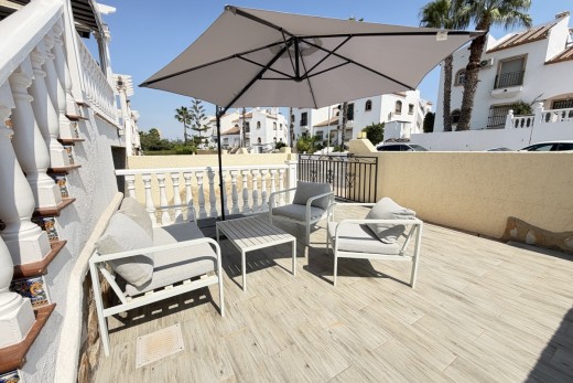 Resale - Villa - Villamartin
