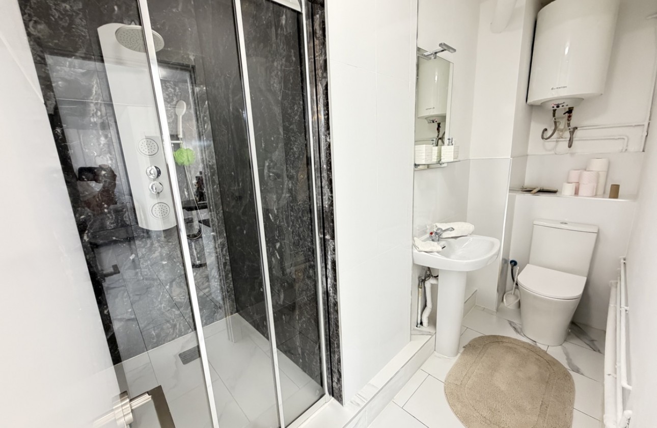 Resale - Villa - Villamartin
