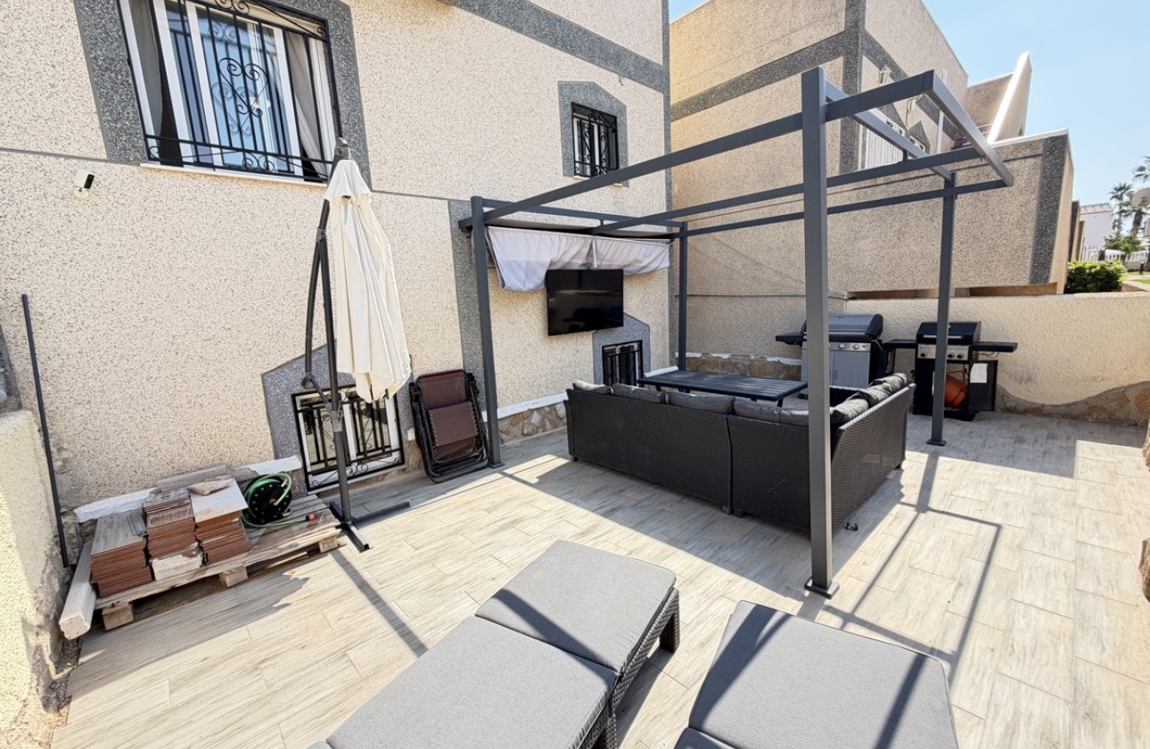 Resale - Villa - Villamartin