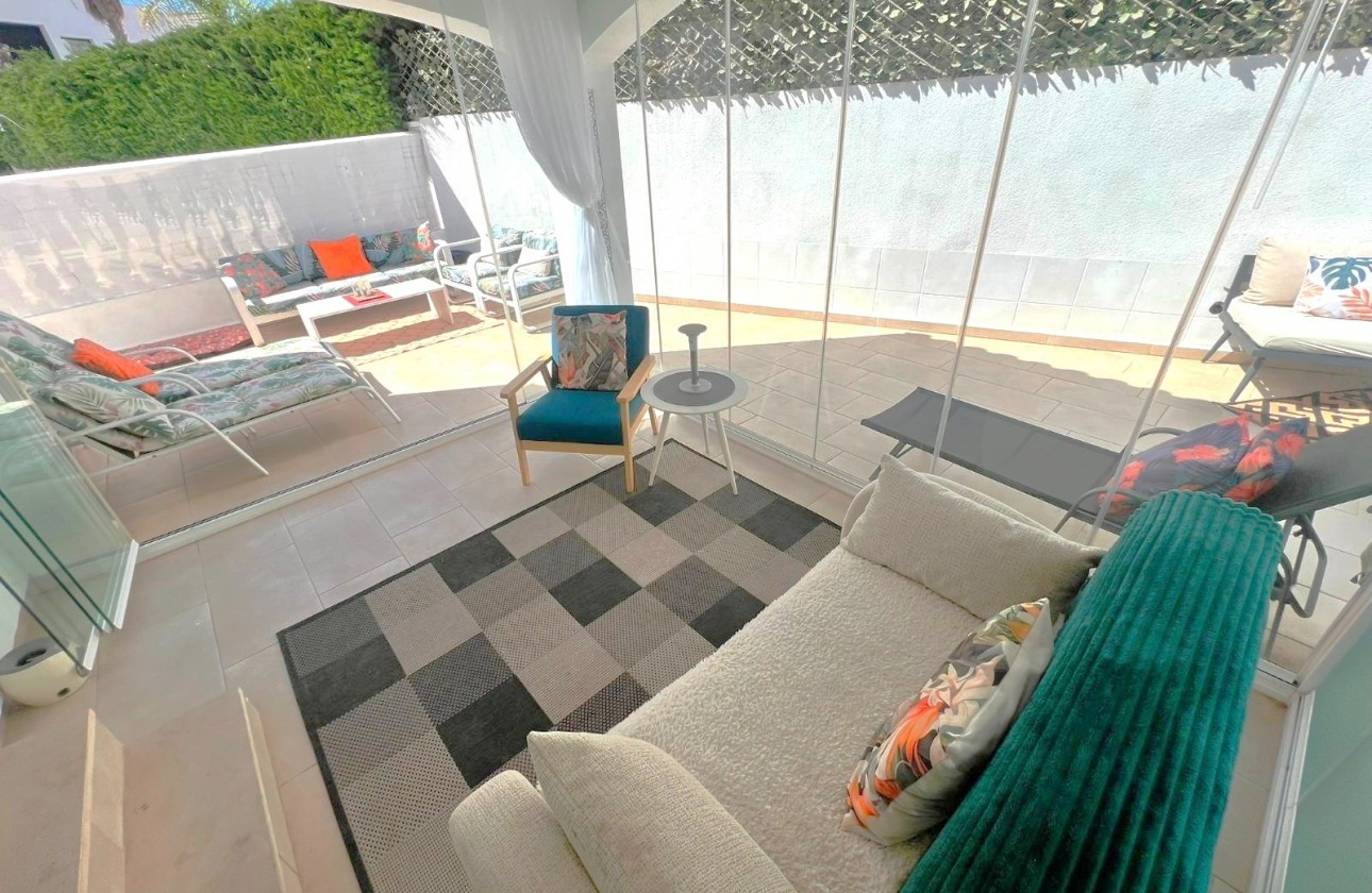 Reventa - Chalet - Orihuela Costa - Villamartin