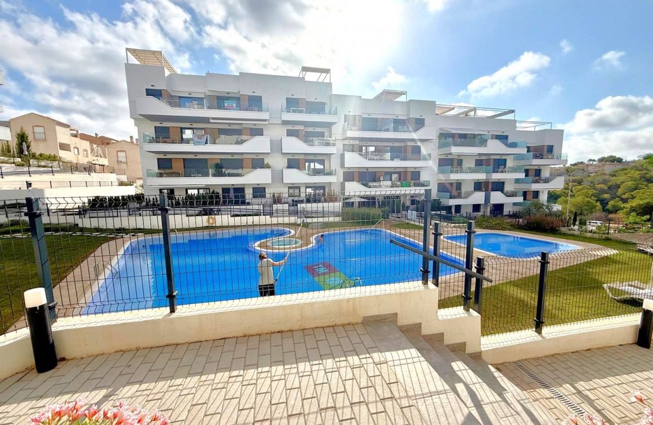 Resale - Apartment - Orihuela Costa - Villamartin