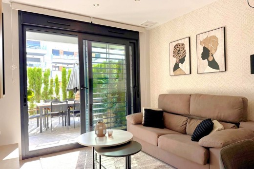 Resale - Apartment - Orihuela Costa - Villamartin