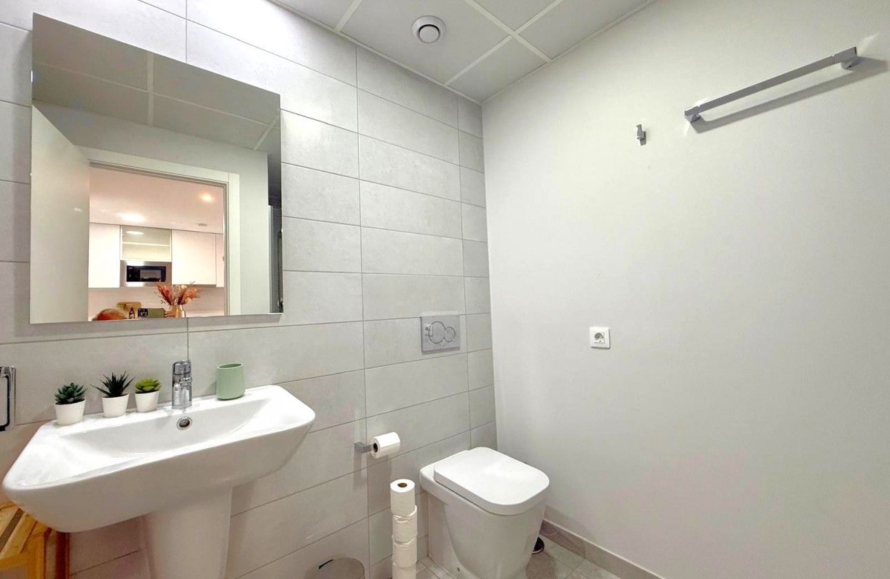 Resale - Apartment - Orihuela Costa - Villamartin