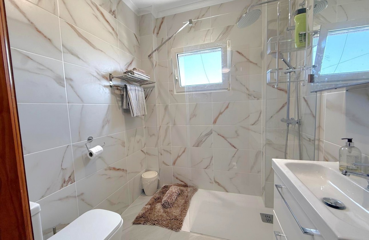 Reventa - Chalet - San Miguel De Salinas - Blue Lagoon