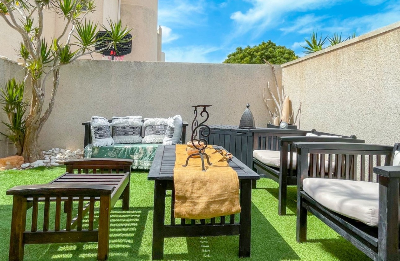 Reventa - Adosado - Torrevieja - La Siesta - El Salado -  Torreta