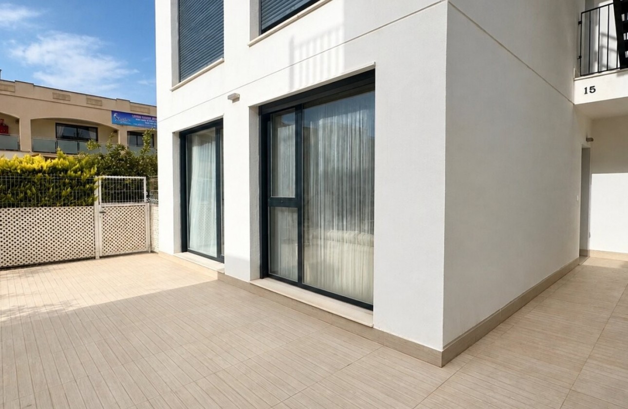 Resale - Apartment - Orihuela Costa - Punta Prima