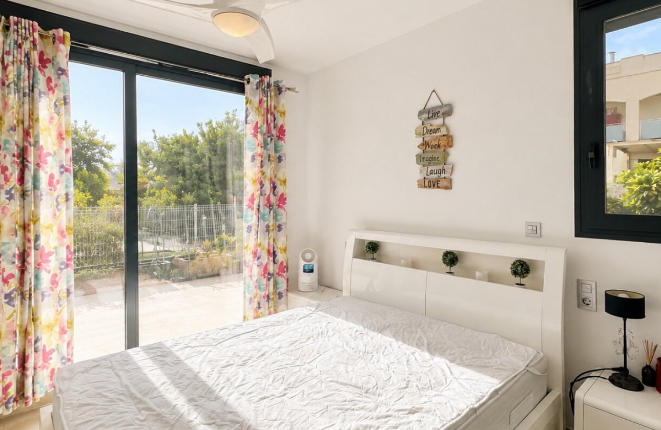 Resale - Apartment - Orihuela Costa - Punta Prima