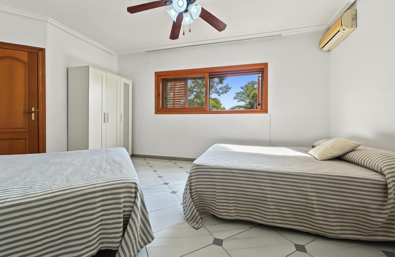 Reventa - Chalet - Orihuela Costa - Campoamor
