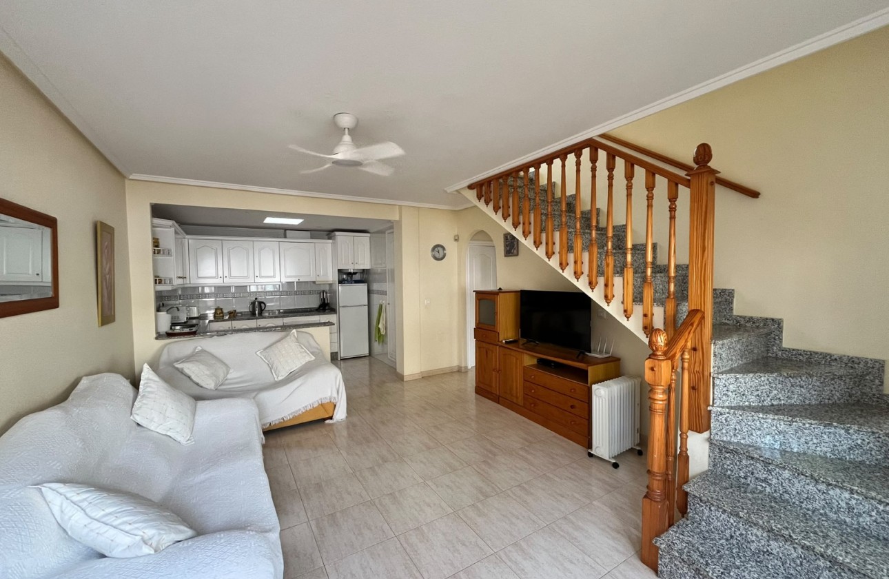 Resale - Quad House - Villamartin - PAU 8